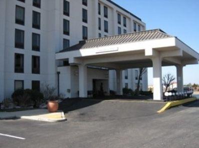 The Atrium Hotel And Conference Center Springdale Eksteriør billede